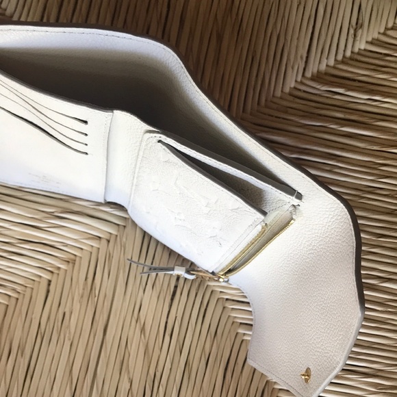 **SOLD**Louis Vuitton monogram trifold wallet - Picture 5 of 8